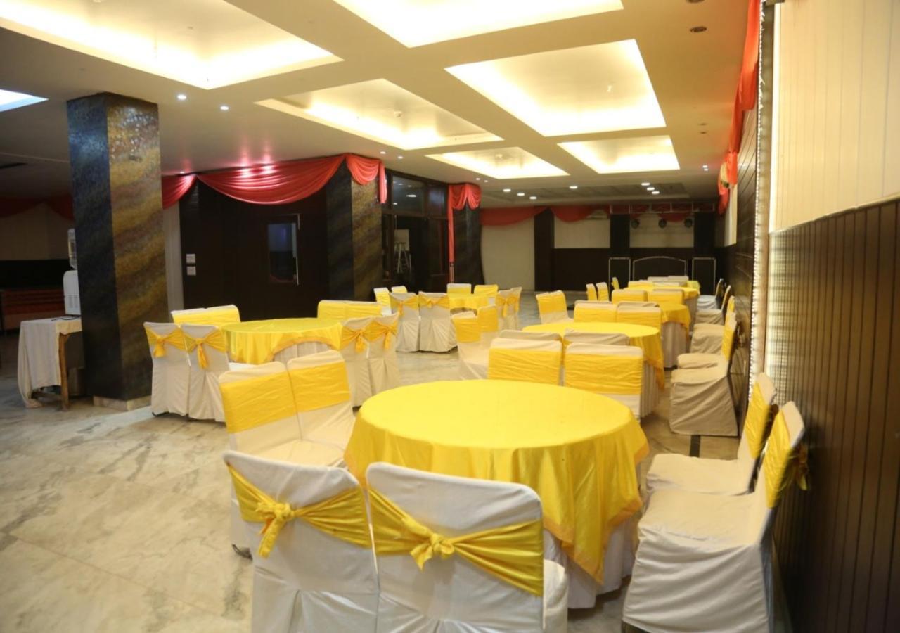 Hotel Loto - Sector 66 Noida Zewnętrze zdjęcie