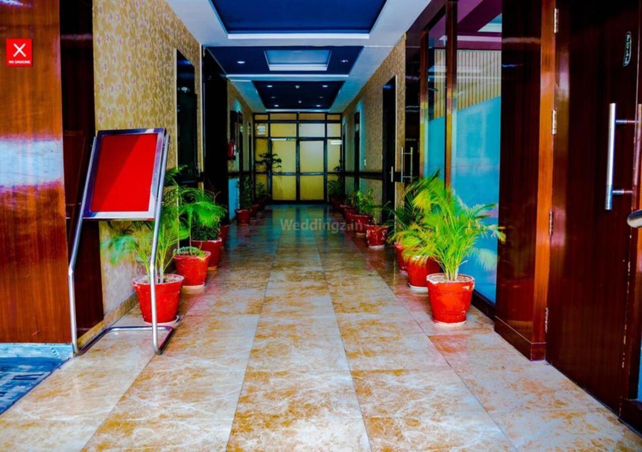 Hotel Loto - Sector 66 Noida Zewnętrze zdjęcie